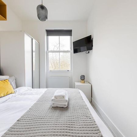 Cozy Ensuite Bedroom For Two Near Tufnell Park 伦敦 外观 照片
