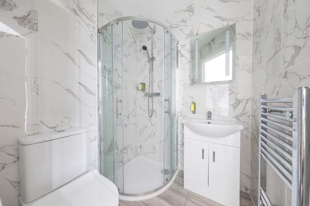 Cozy Ensuite Bedroom For Two Near Tufnell Park 伦敦 外观 照片
